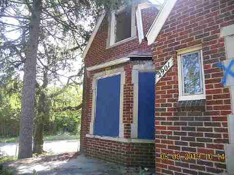 2901 Fullerton (9)_m.jpg